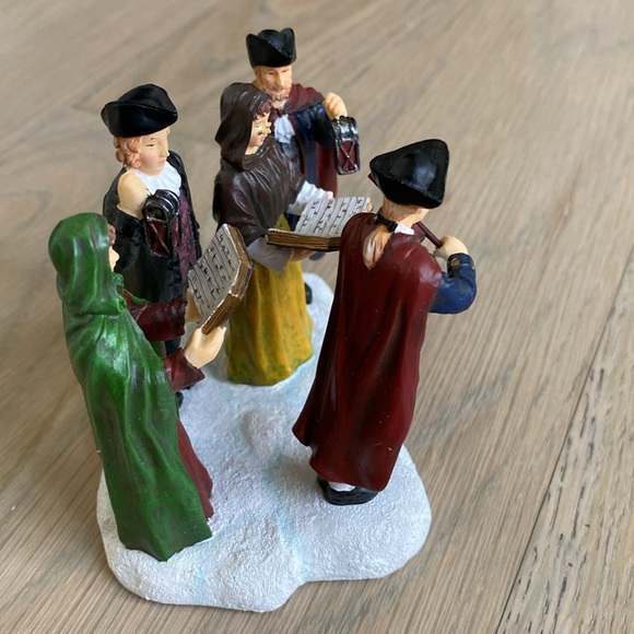 Williamsburg Carolers - Lang and Wise - Picture 9 of 10